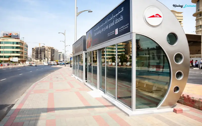 F31 Bus stops