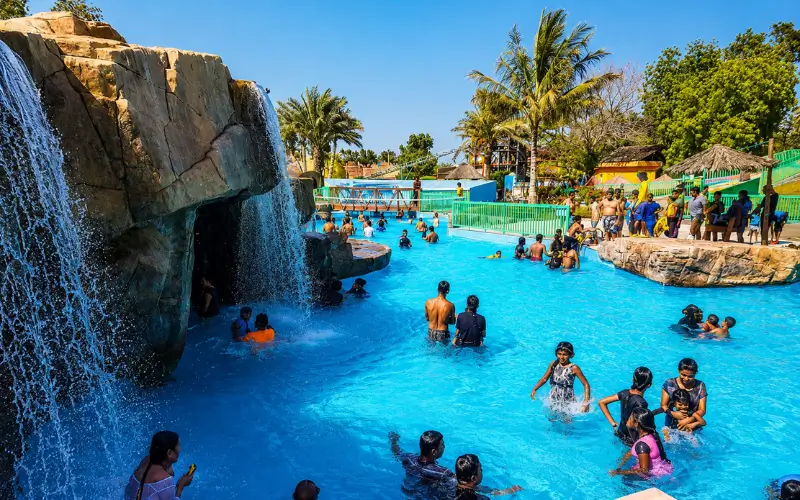 Lake-O-Waves at Dream Land Aqua Park
