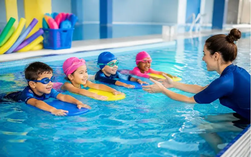 Kids Swimming Lessons in the UAE: