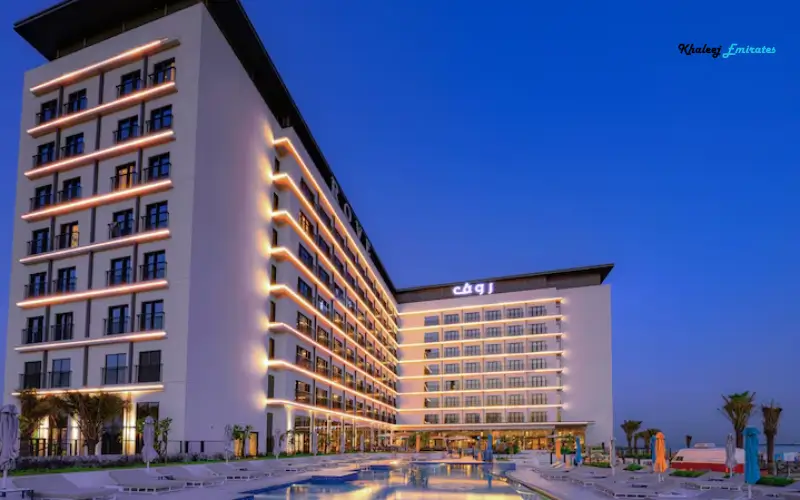 Nearby hotel the La Mer Beach
